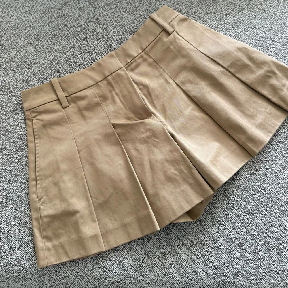 Tory Burch chic khaki